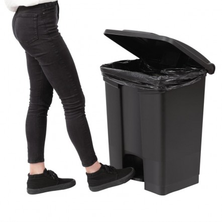 Poubelle de cuisine à pédale Jantex noire 65L