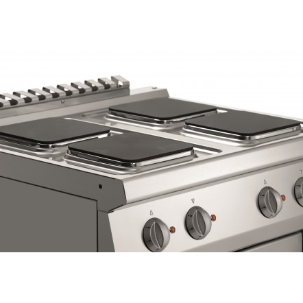 Cuisinière él. 700,L800,4p,four él.