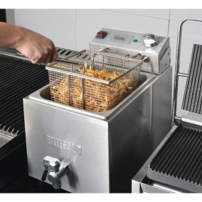 Friteuse électrique professionnelle 8 à 16 litres à poser avec robinet de vidange et minuterie numérique - Buffalo